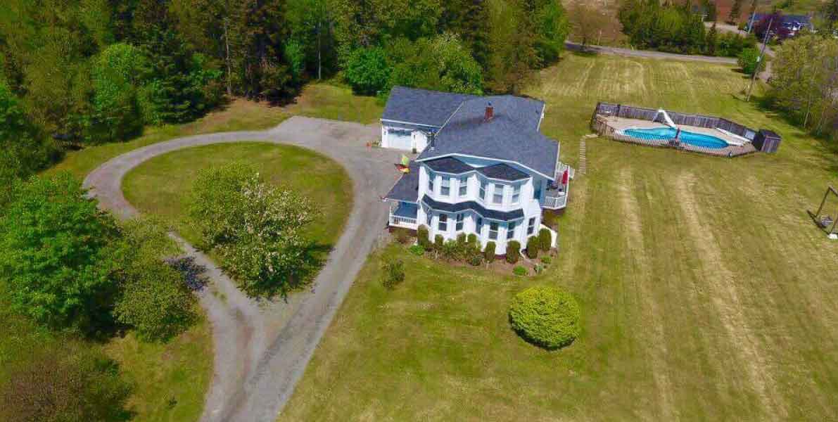 Beautiful Parrsboro Mansion Inn